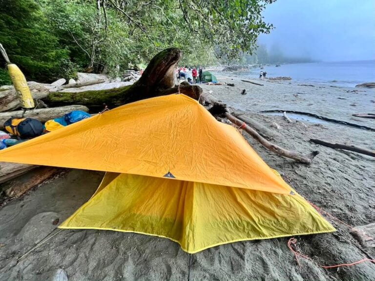 How to keep your tent dry in rain: 10 proven ways + images!