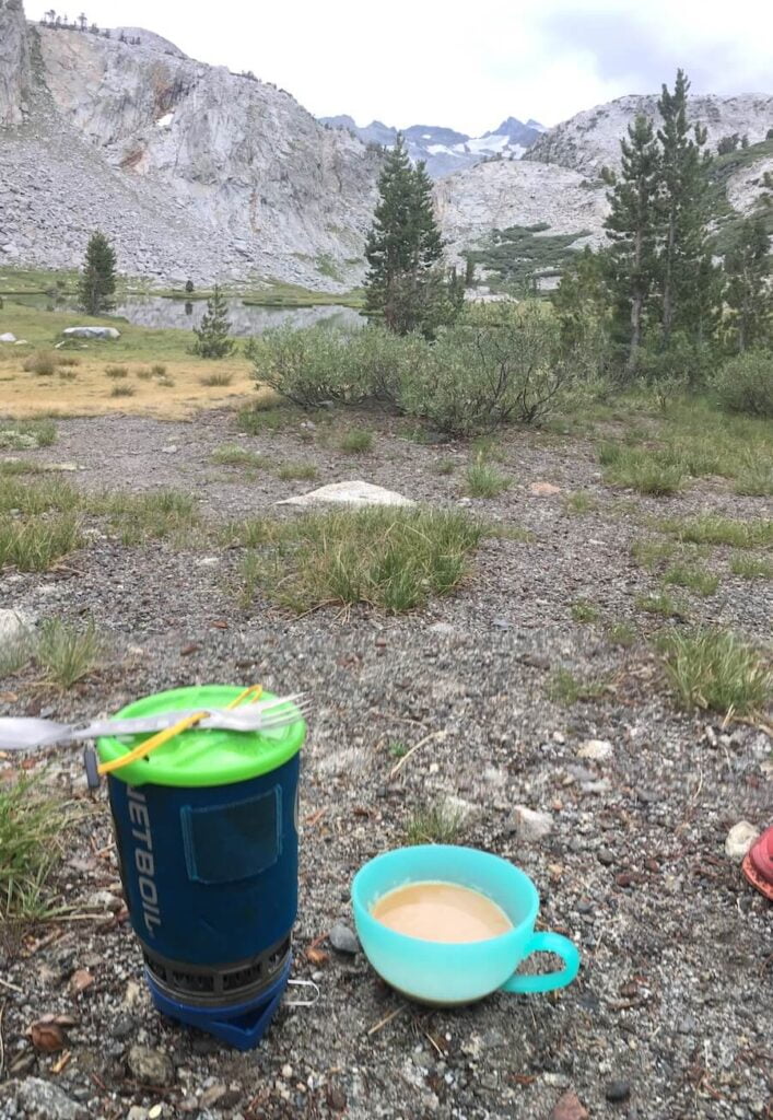 Cooked oatmeal and coffee on the trail